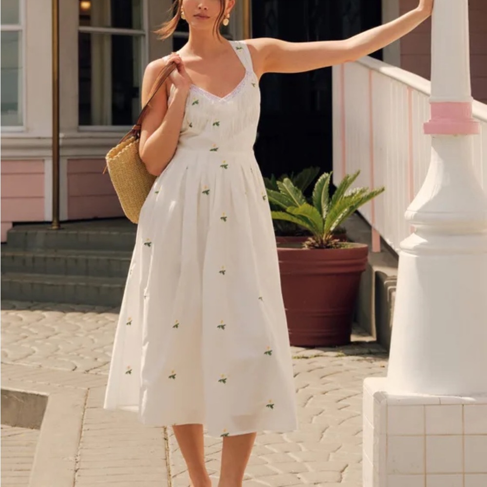 Delicate Excellence White Floral Embroidered Tie-Back Midi Dress